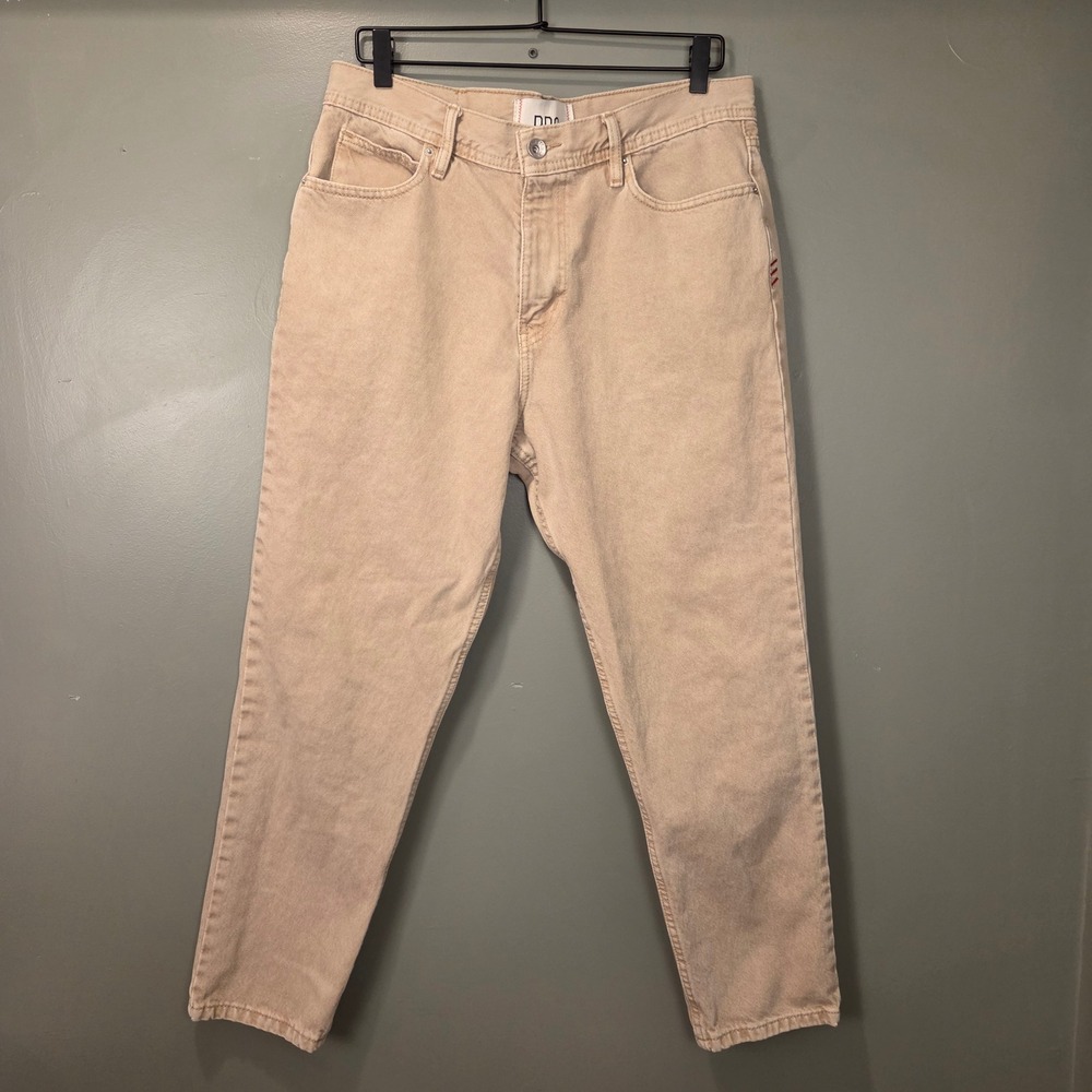 BDG Men's‎ Dad Slim Tapered Fit Jeans 100% Cotton Denim, Size 34/32, Light Tan